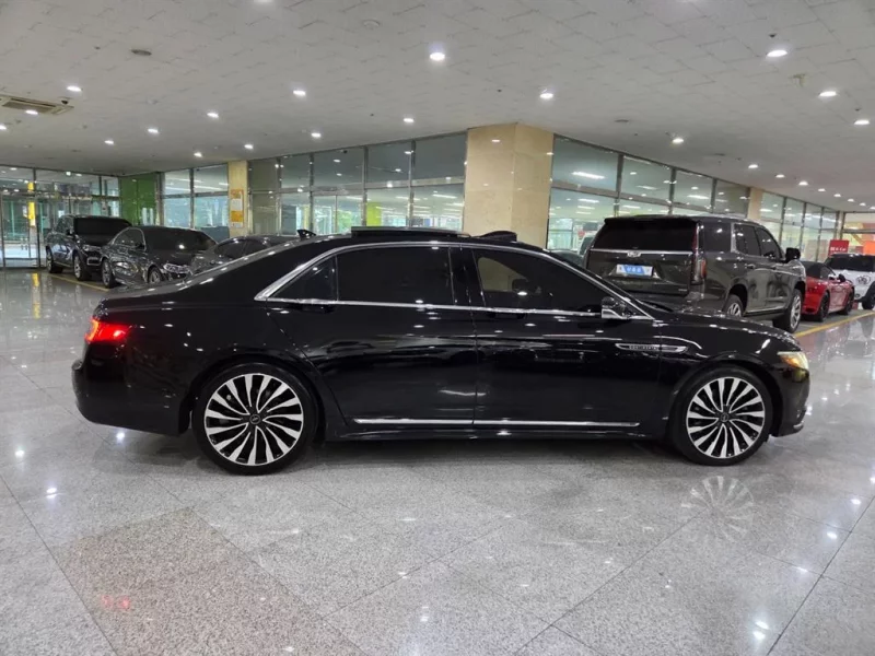 Lincoln CONTINENTAL