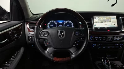Hyundai Equus