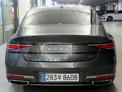 Genesis G90