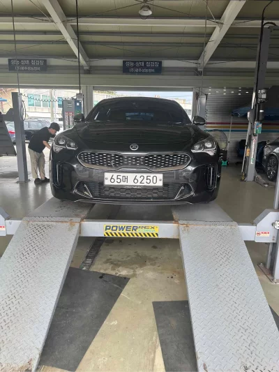 Kia Stinger