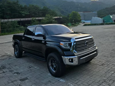 Toyota TUNDRA