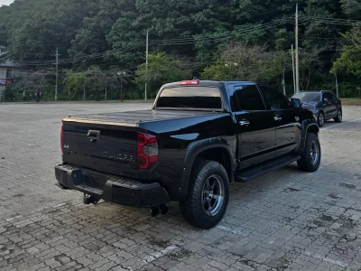 Toyota TUNDRA
