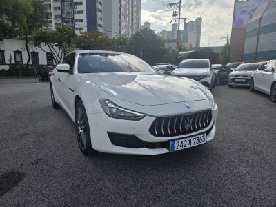 Maserati GHIBLI