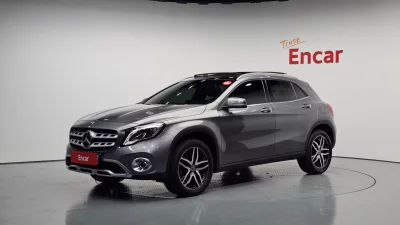 Mercedes-Benz GLA-Class