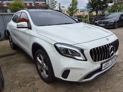 Mercedes-Benz GLA-Class
