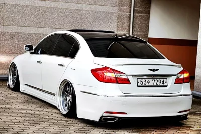Hyundai Genesis