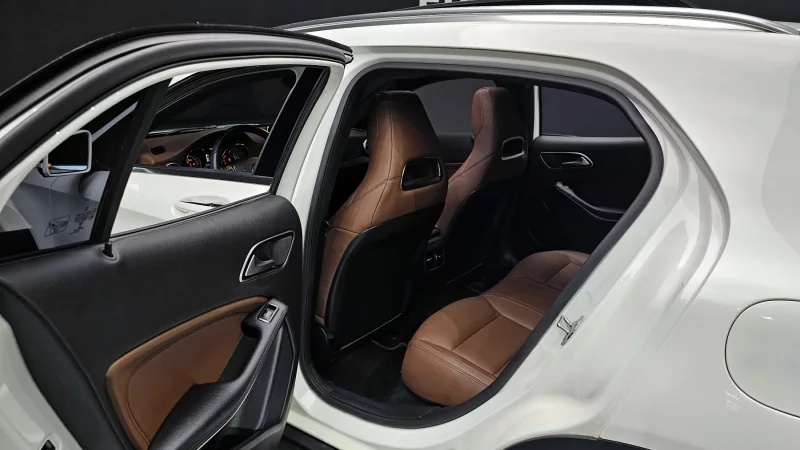 Mercedes-Benz GLA-Class