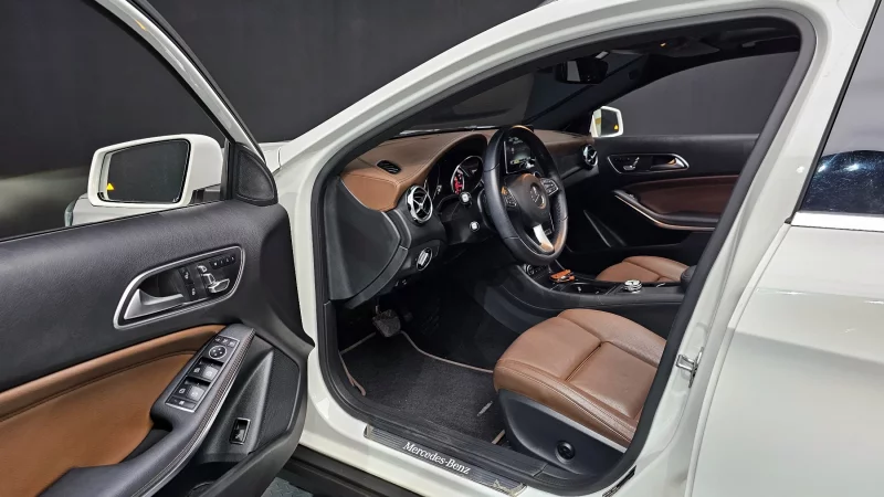 Mercedes-Benz GLA-Class