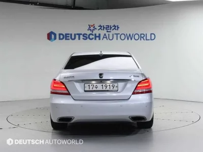 Hyundai Equus