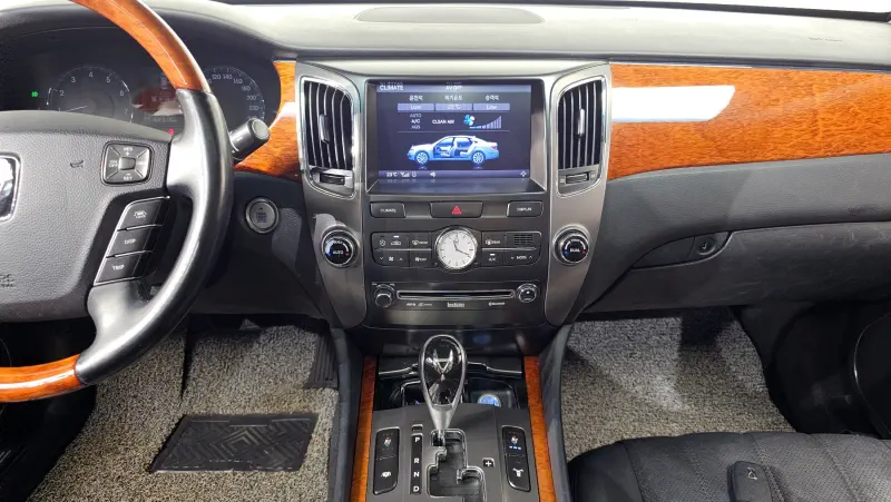 Hyundai Equus