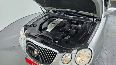 Kia OPIRUS