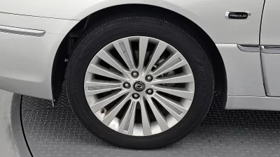 Kia OPIRUS