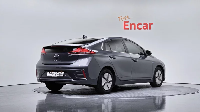 Hyundai Ioniq
