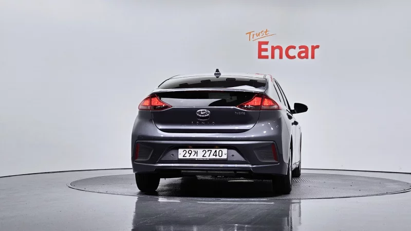 Hyundai Ioniq