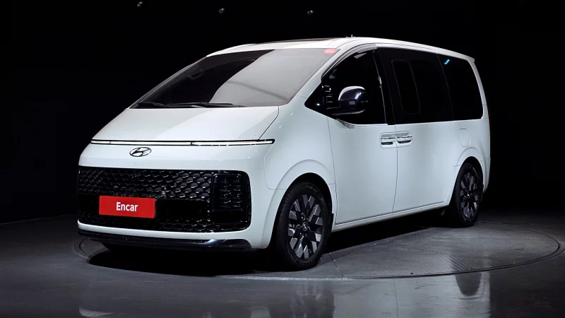 Hyundai Staria