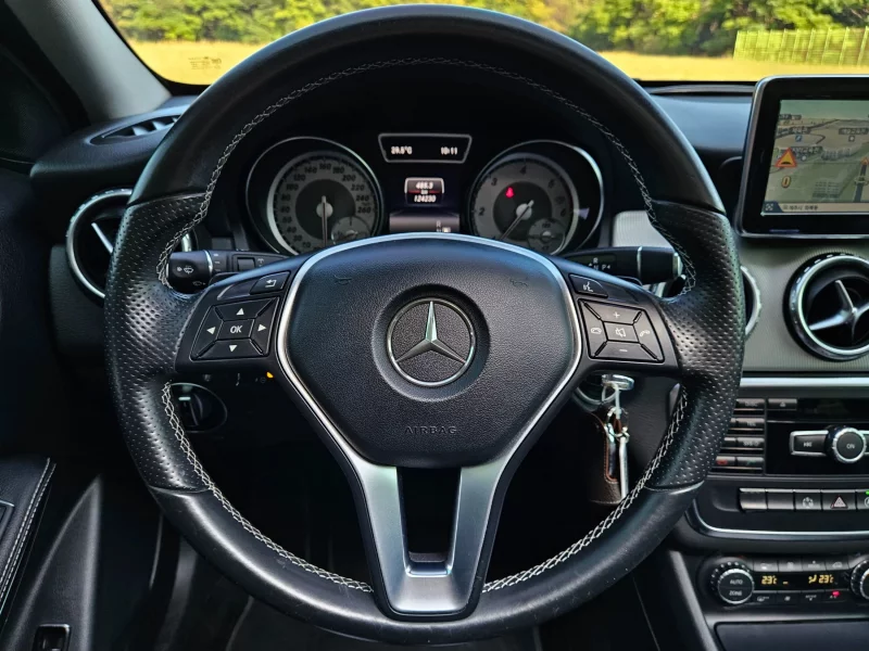 Mercedes-Benz GLA-Class