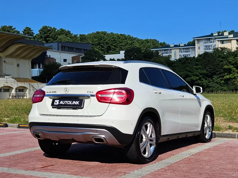 Mercedes-Benz GLA-Class
