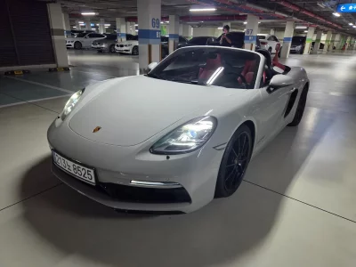 Porsche 718