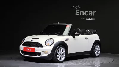 MINI Cooper Convertible