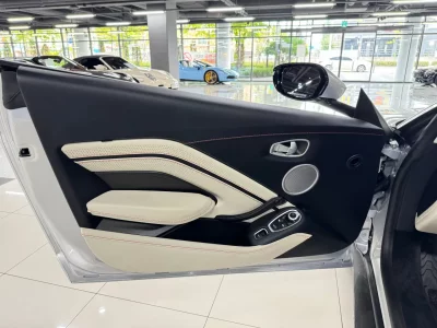 Astonmartin Vantage