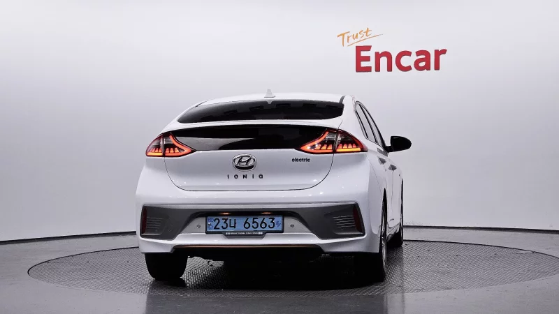 Hyundai Ioniq