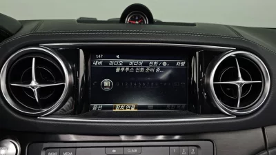 Mercedes-Benz SL-Class