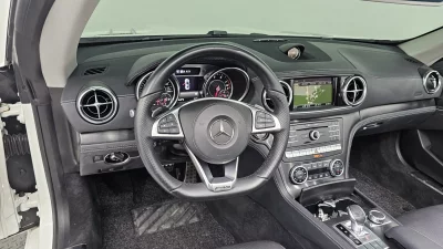Mercedes-Benz SL-Class