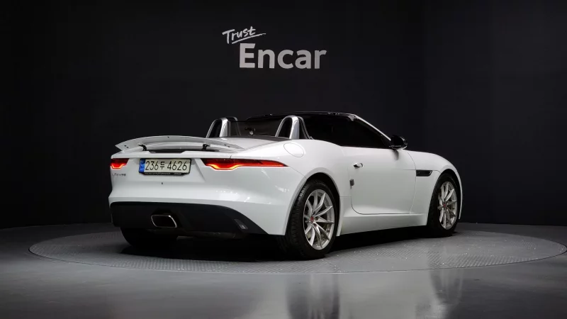 Jaguar F-TYPE