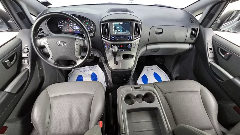 Hyundai Grand Starex