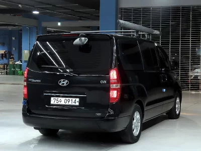 Hyundai Starex