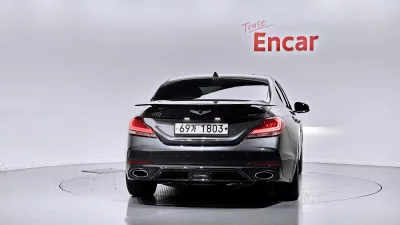 Genesis G70