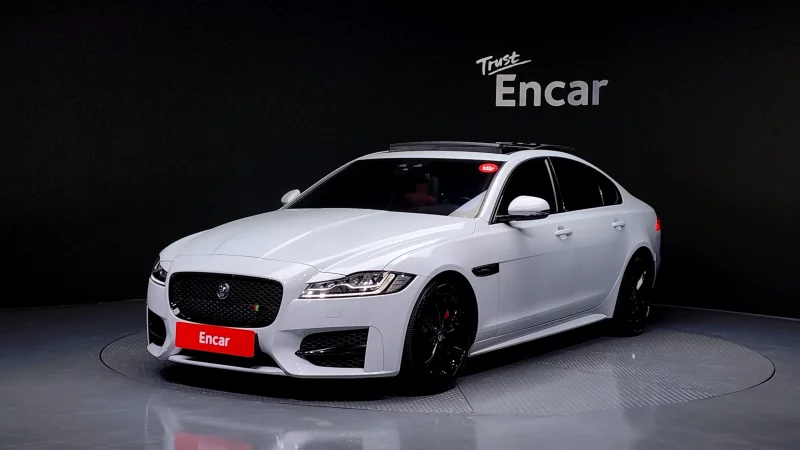 Jaguar XF
