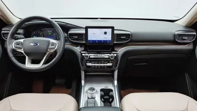 Ford EXPLORER