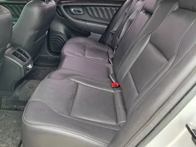 Ford TAURUS