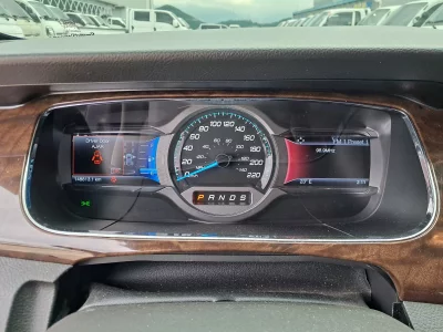 Ford TAURUS