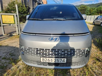 Hyundai Staria