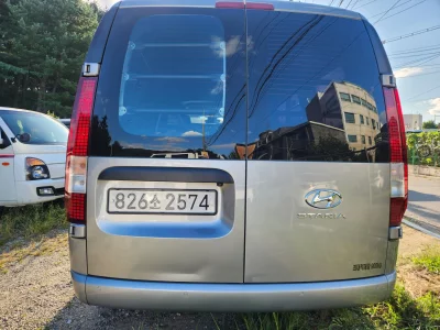 Hyundai Staria