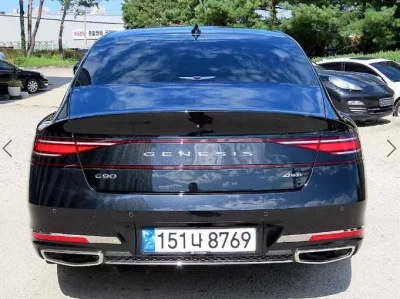 Genesis G90