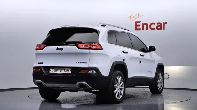Jeep CHEROKEE