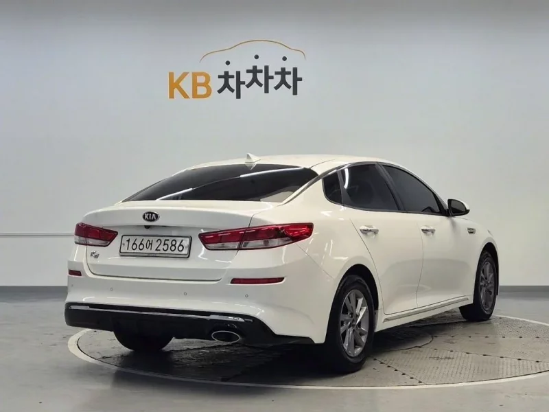 Kia K5