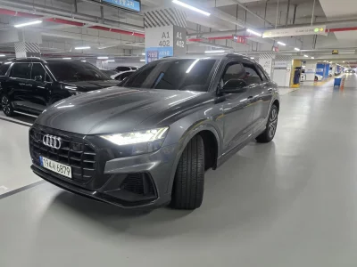 Audi Q8