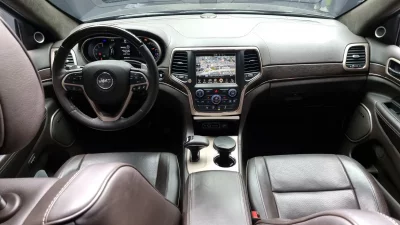 Jeep CHEROKEE