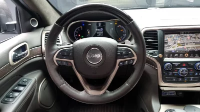Jeep CHEROKEE