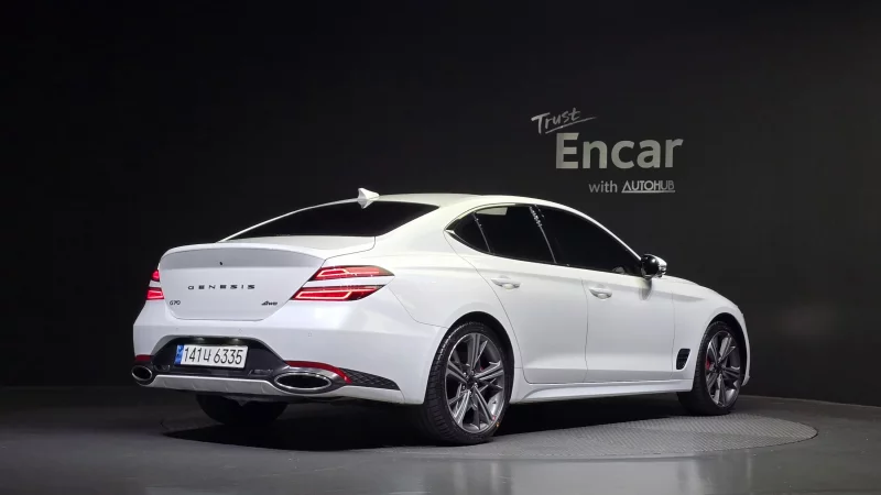 Genesis G70