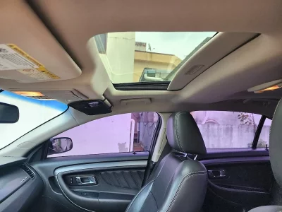 Ford TAURUS