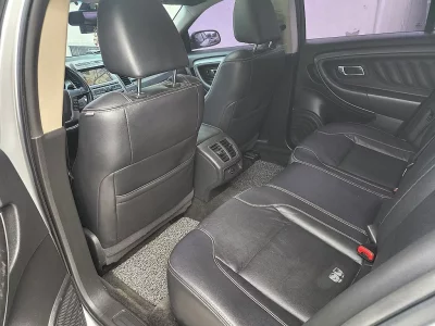 Ford TAURUS