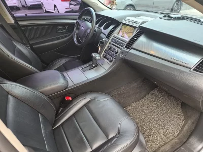 Ford TAURUS
