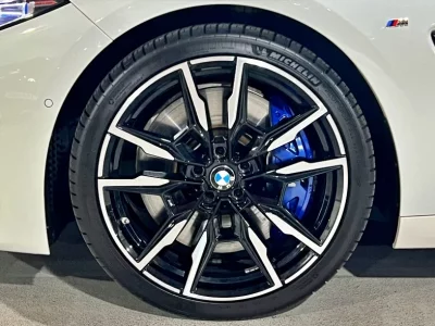 BMW 8-Series