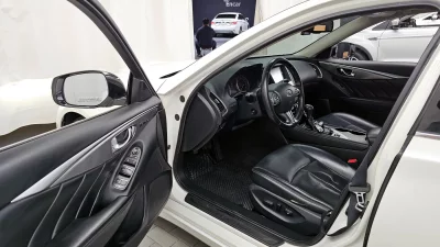 Infiniti Q50