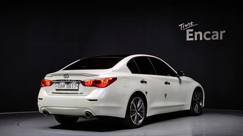 Infiniti Q50